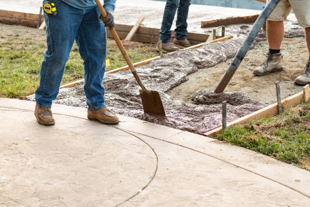 Best Concrete Sidewalk Installation in Hampton, IL